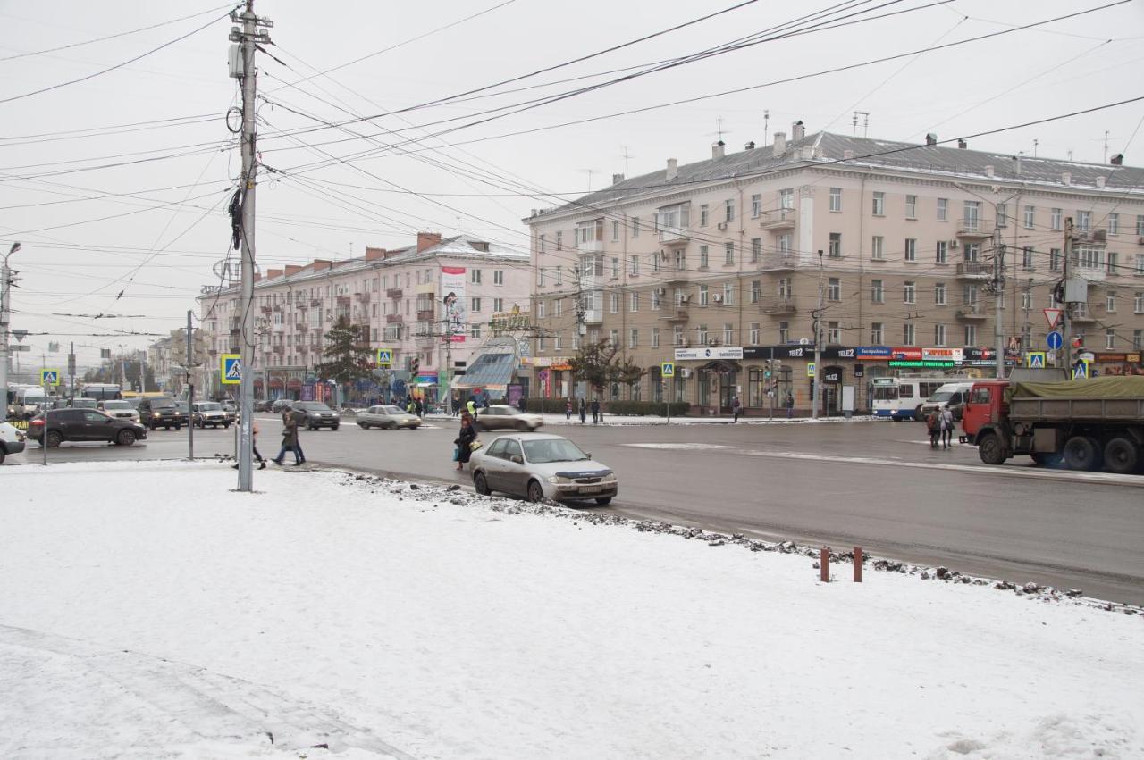 Yutniye Metry On Karla Marksa Apartment Omsk Exterior foto